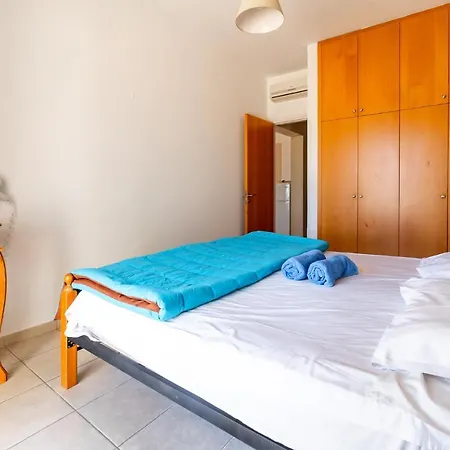 Apartment Kate's Latchi Beachfront 2 By Ezoria